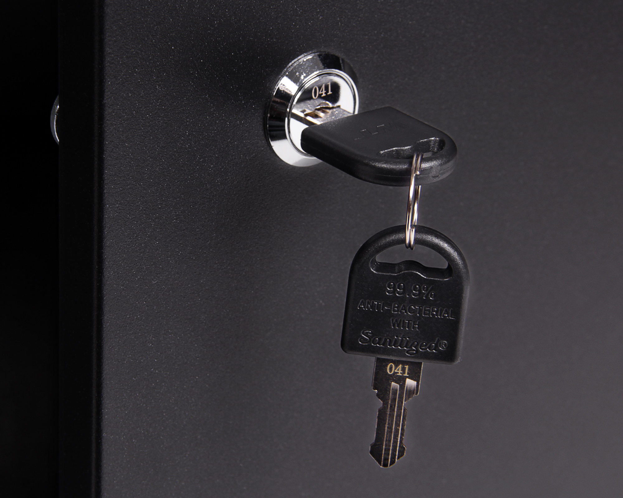 Стол-верстак для мастерской BAUMEISTER BTC-006B