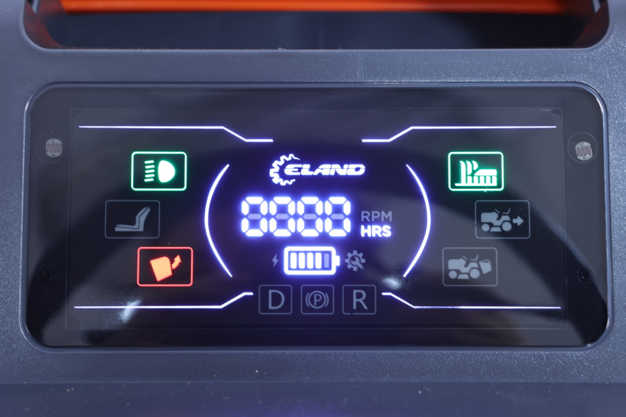 Газонокосилка бензиновая самоходная с сиденьем (райдер) ELAND LT-5810P 