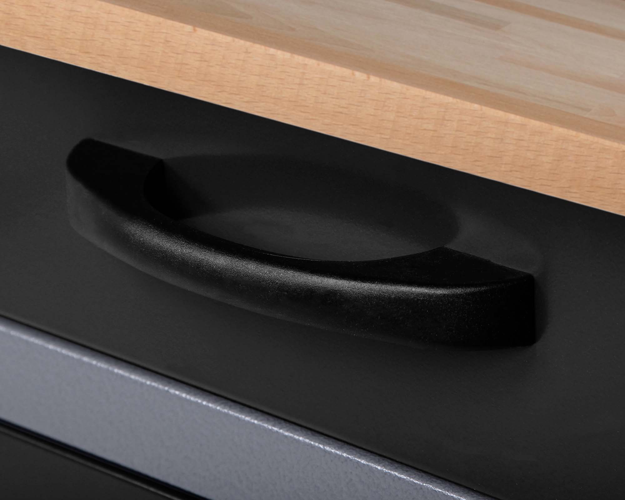 Стол-верстак для мастерской BAUMEISTER BTC-007