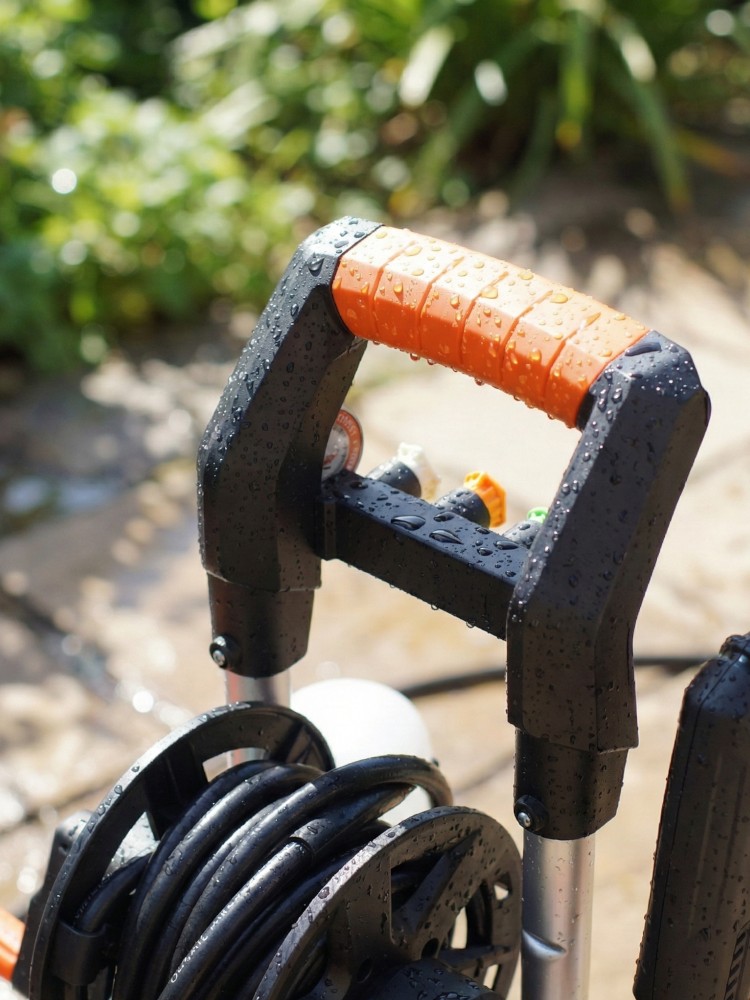 Мойка высокого давления ELAND RE-240X PRO